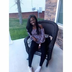 Meet your Posher, Jasmine